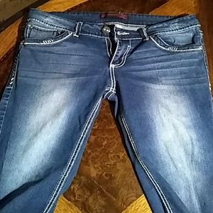 No boundaries size 11